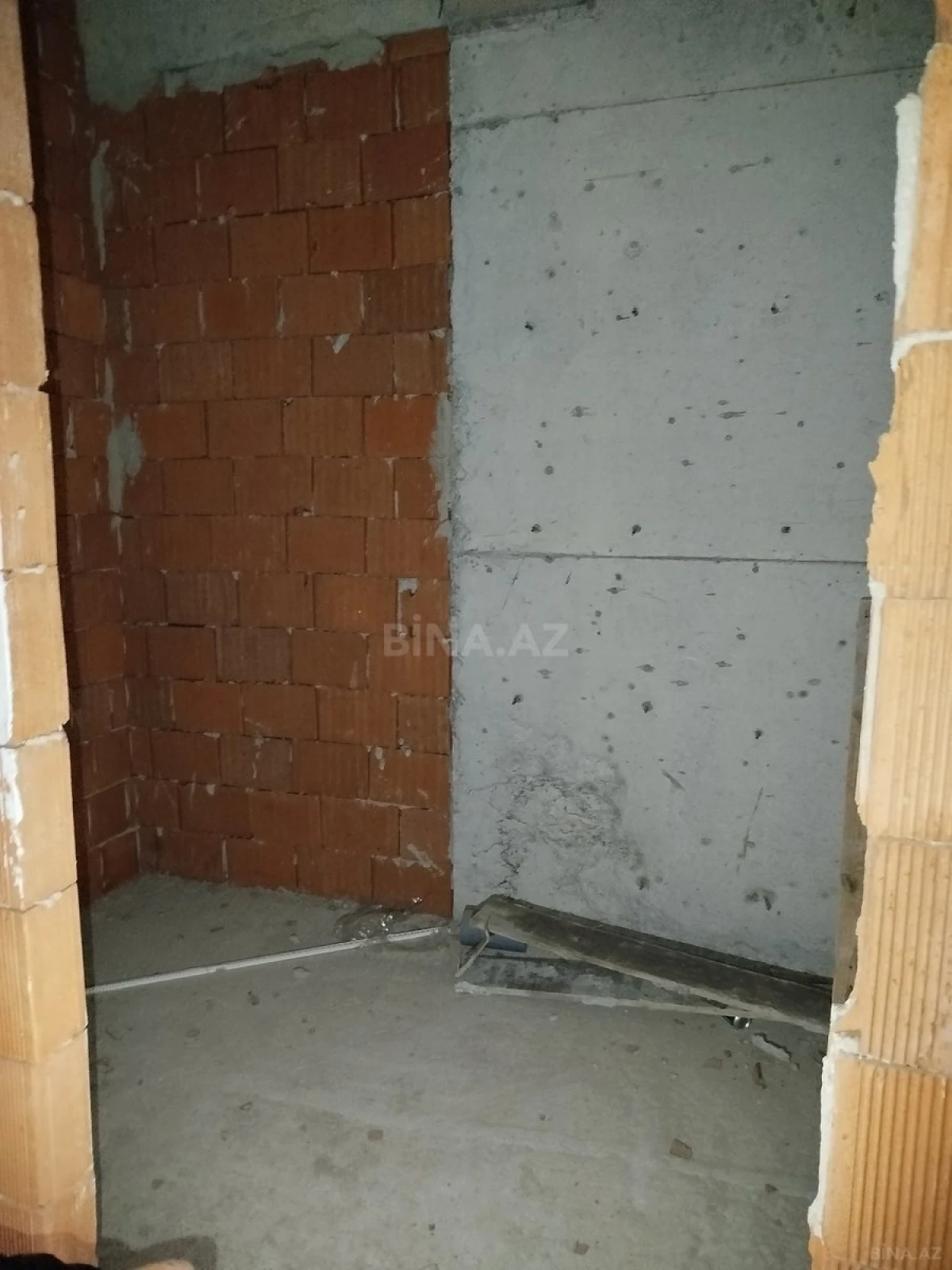 Satılır 1 otaqlı mənzil 53 m²