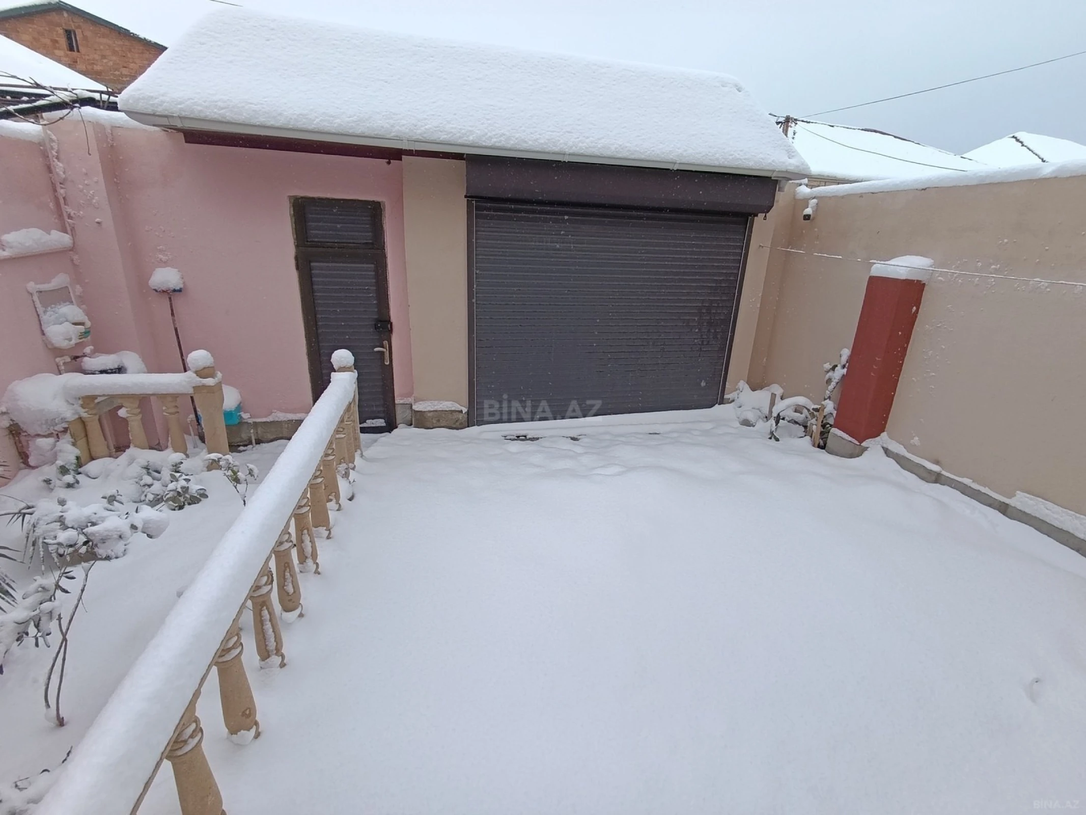 Satılır 4 otaqlı həyət evi 120 m²