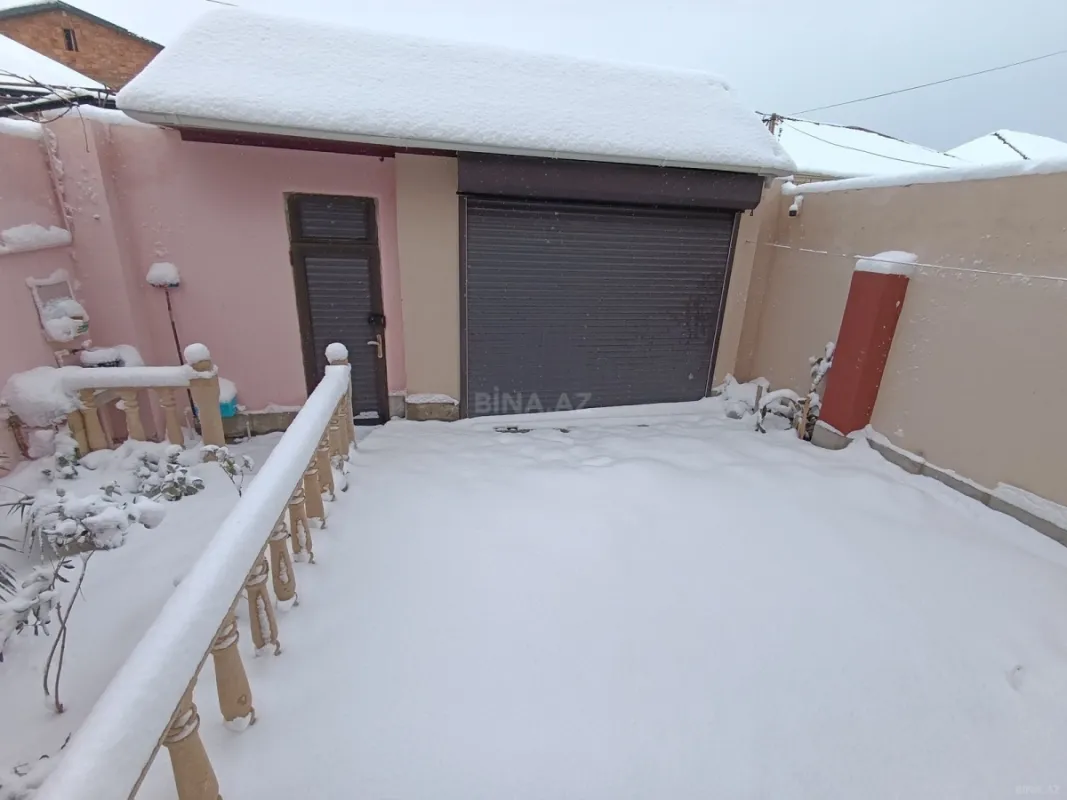 Satılır 4 otaqlı həyət evi 120 m²