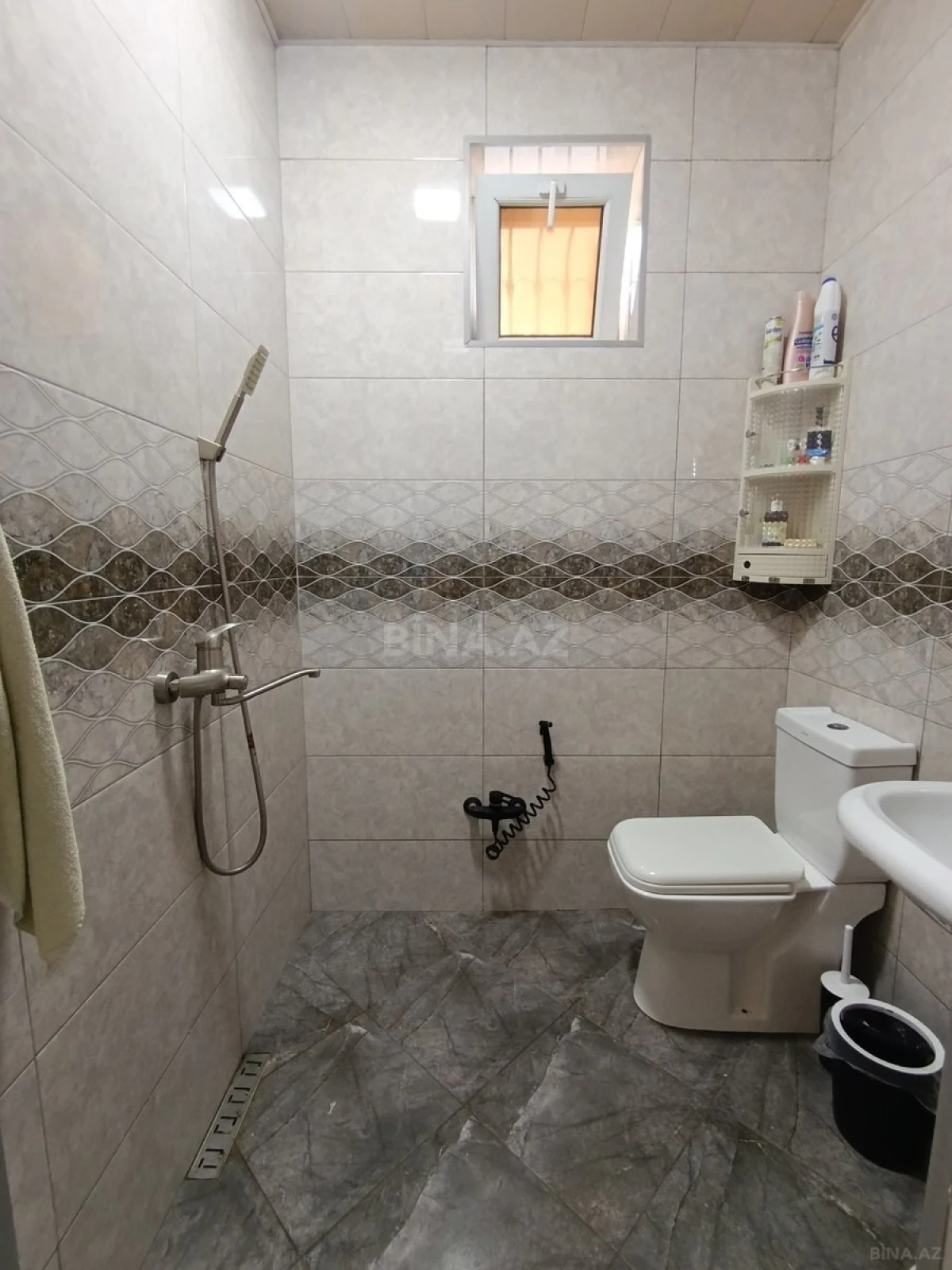 Satılır 4 otaqlı həyət evi 120 m²