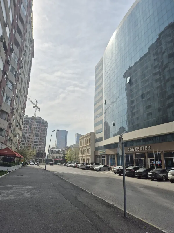 Kirayə verilir 3 otaqlı mənzil 130 m²