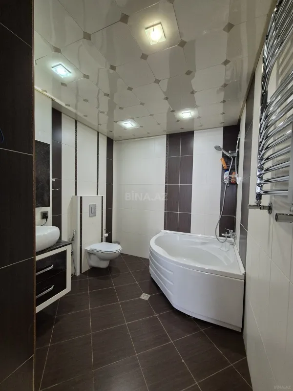 Kirayə verilir 3 otaqlı mənzil 130 m²