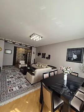 Kirayə verilir 3 otaqlı mənzil 130 m²