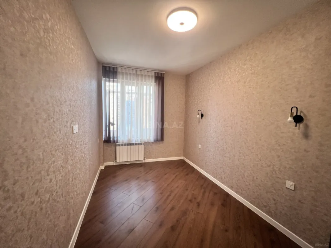 Satılır 2 otaqlı mənzil 70 m²