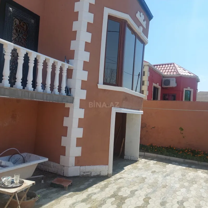 Satılır 3 otaqlı həyət evi 100 m²
