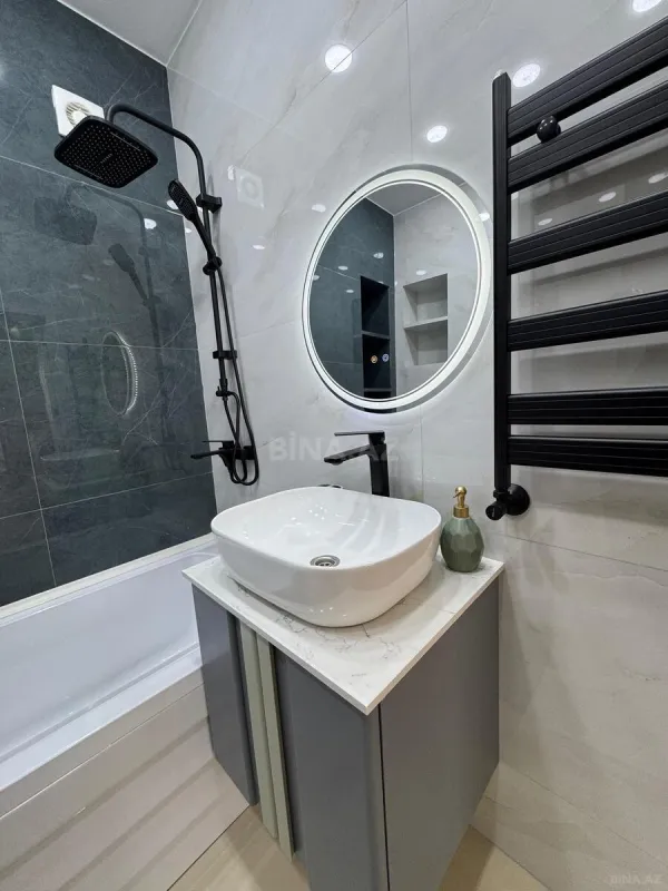 Satılır 3 otaqlı mənzil 114 m²