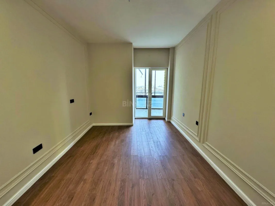 Satılır 3 otaqlı mənzil 114 m²