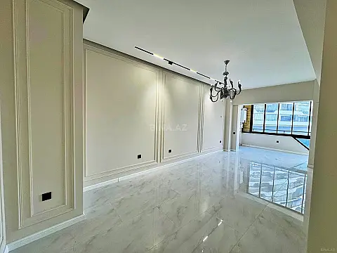 Satılır 3 otaqlı mənzil 114 m²