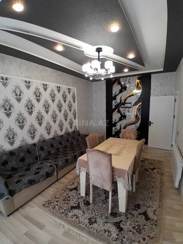 Satılır 6 otaqlı həyət evi 180 m²