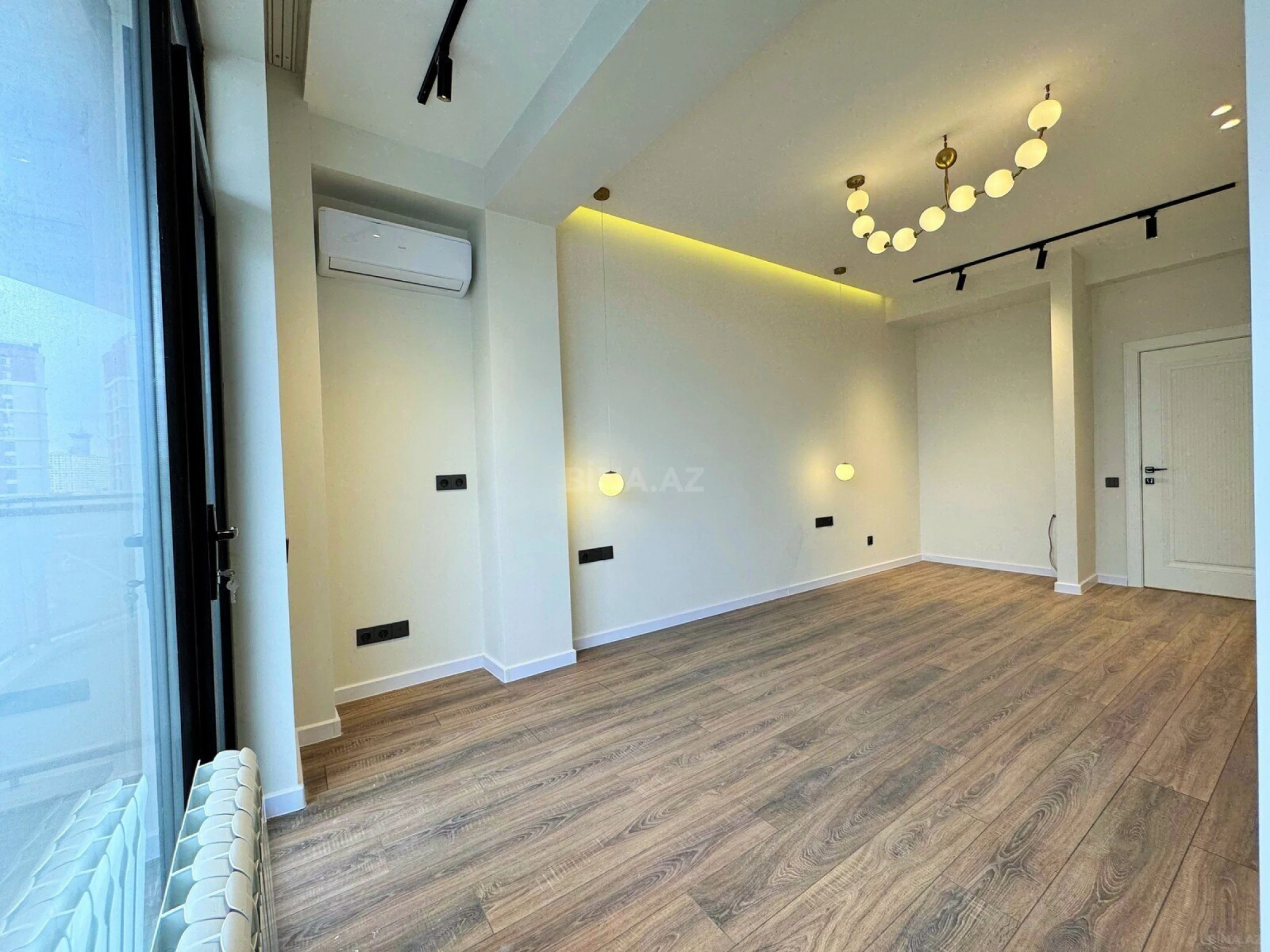 Satılır 3 otaqlı mənzil 84 m²