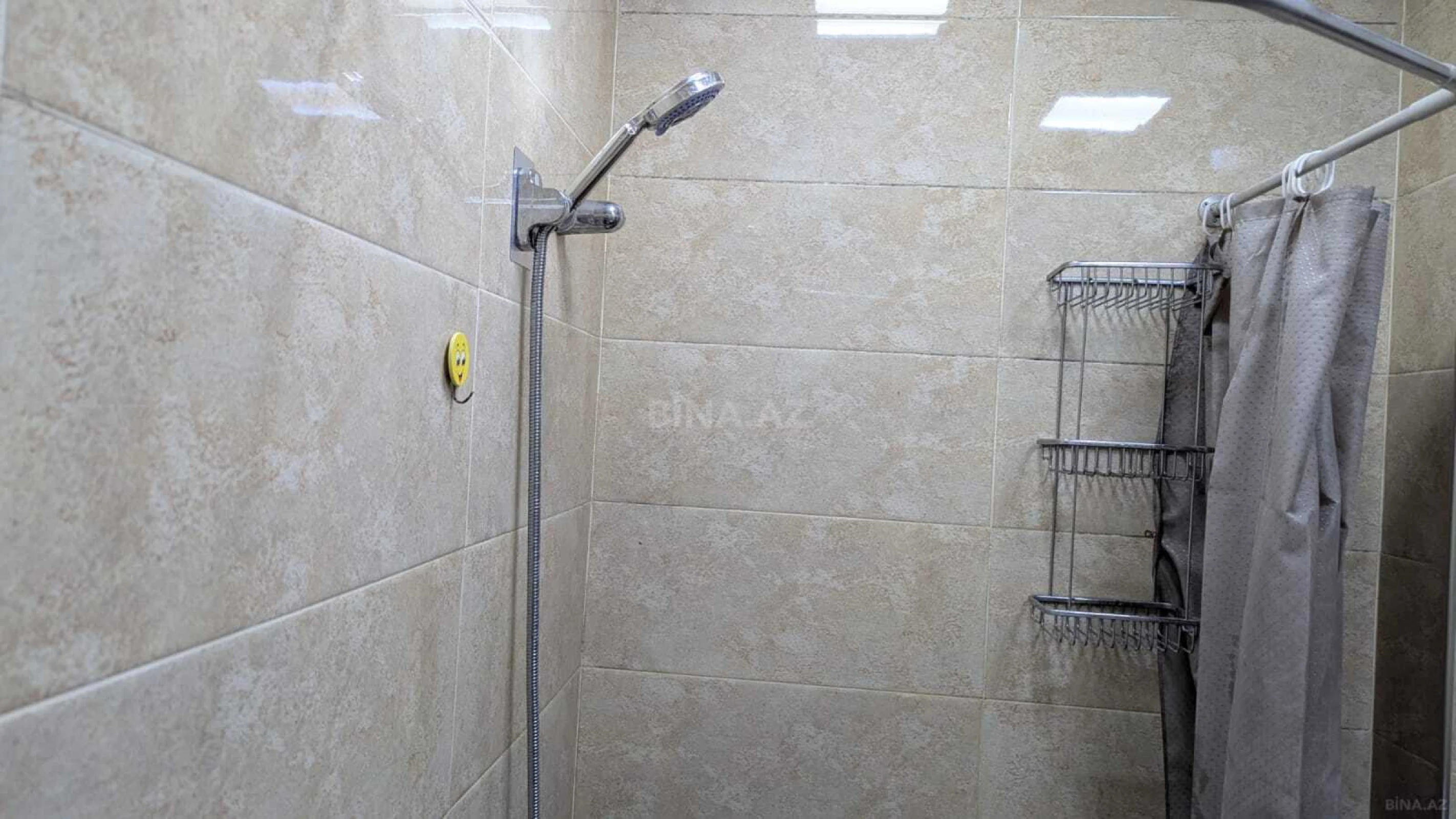 Kirayə verilir 2 otaqlı mənzil 65 m²