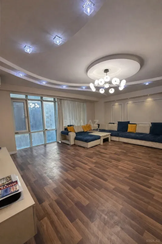 Kirayə verilir 3 otaqlı mənzil 115 m²