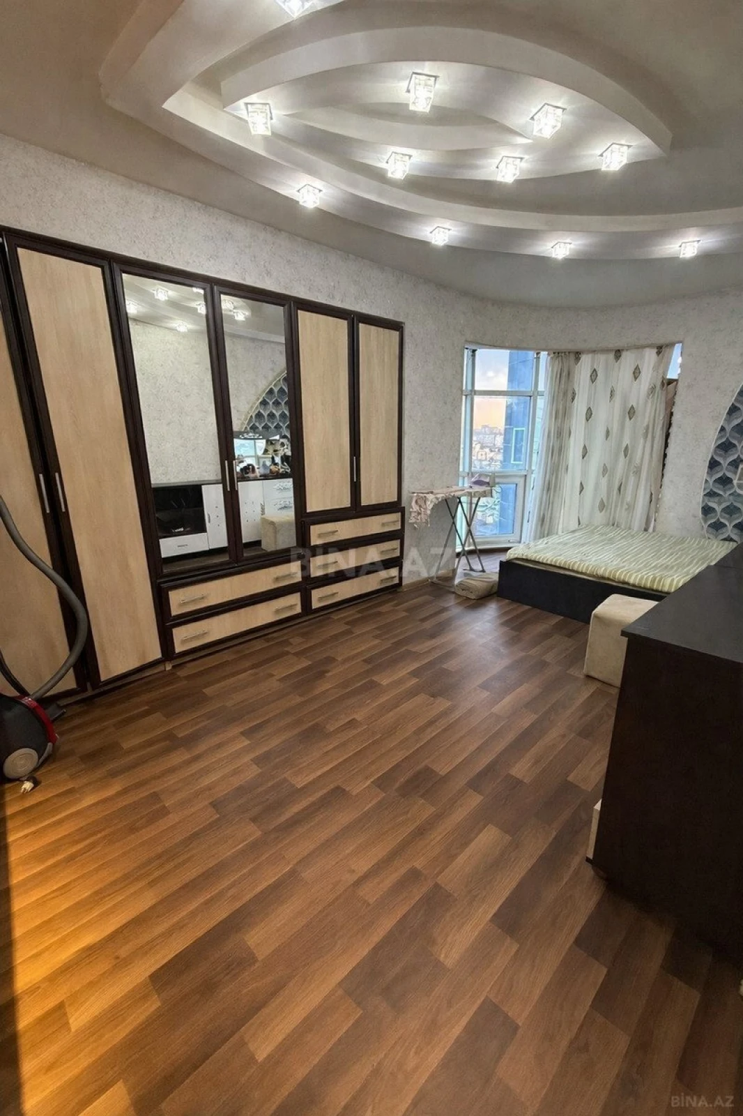 Kirayə verilir 3 otaqlı mənzil 115 m²