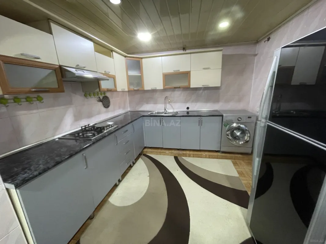 Satılır 3 otaqlı mənzil 110 m²