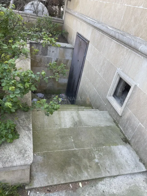 Satılır 3 otaqlı mənzil 110 m²