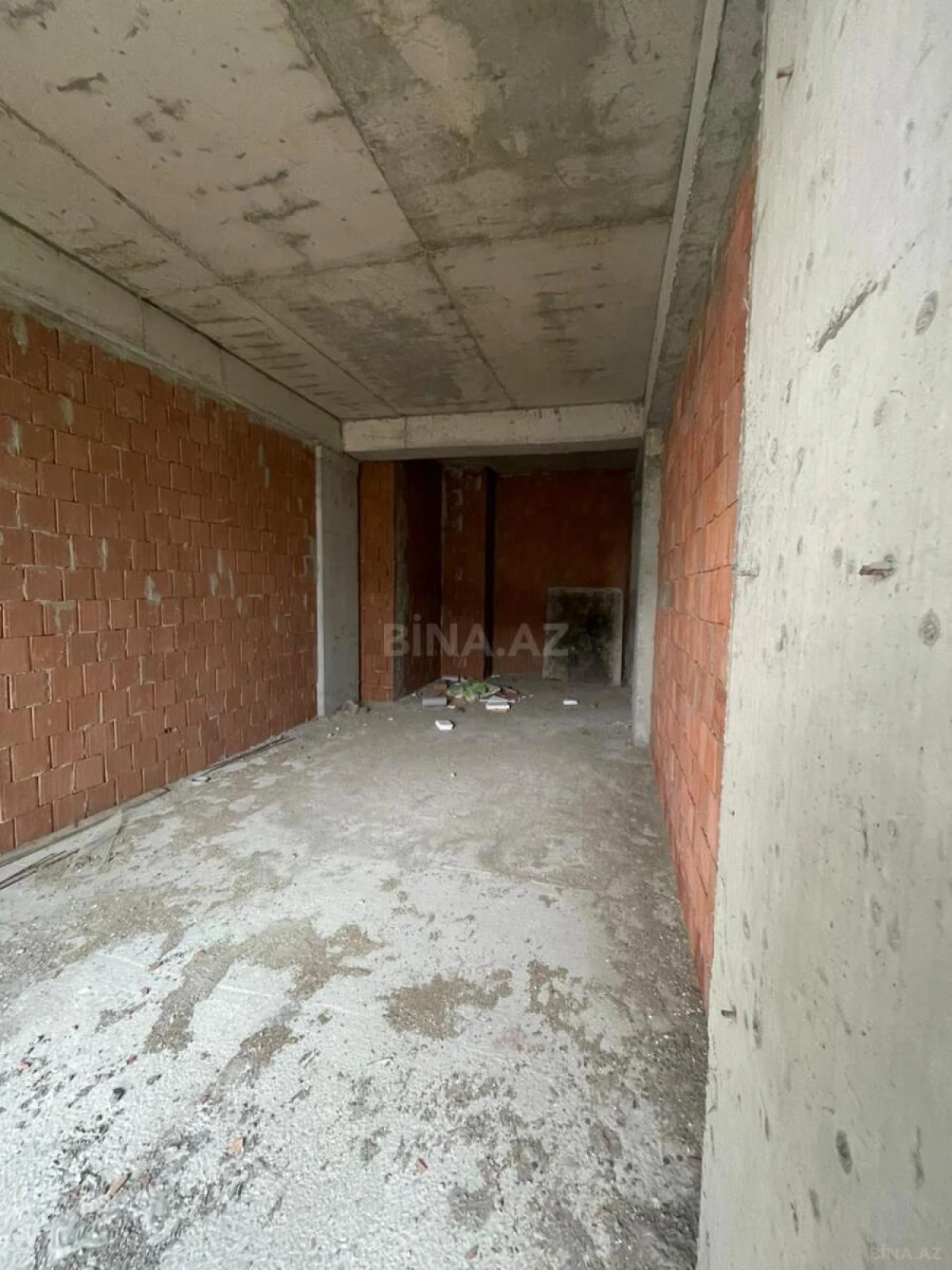 Satılır 2 otaqlı mənzil 72.3 m²