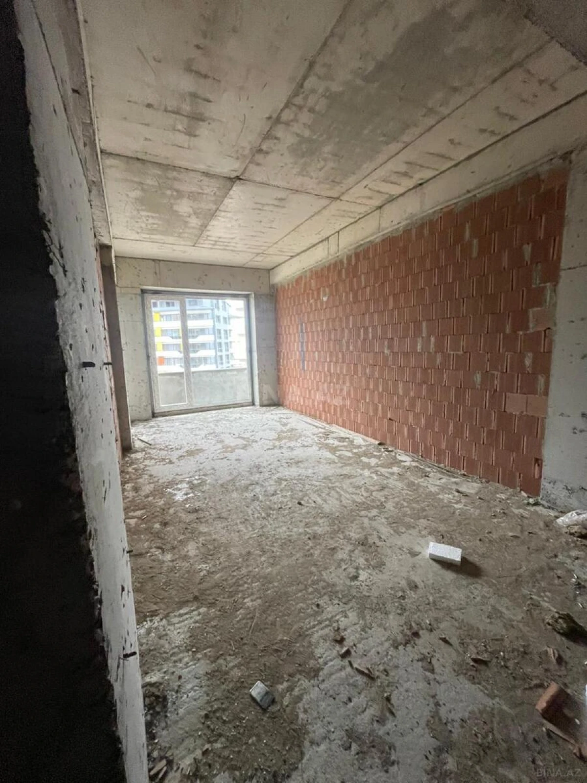 Satılır 2 otaqlı mənzil 72.3 m²