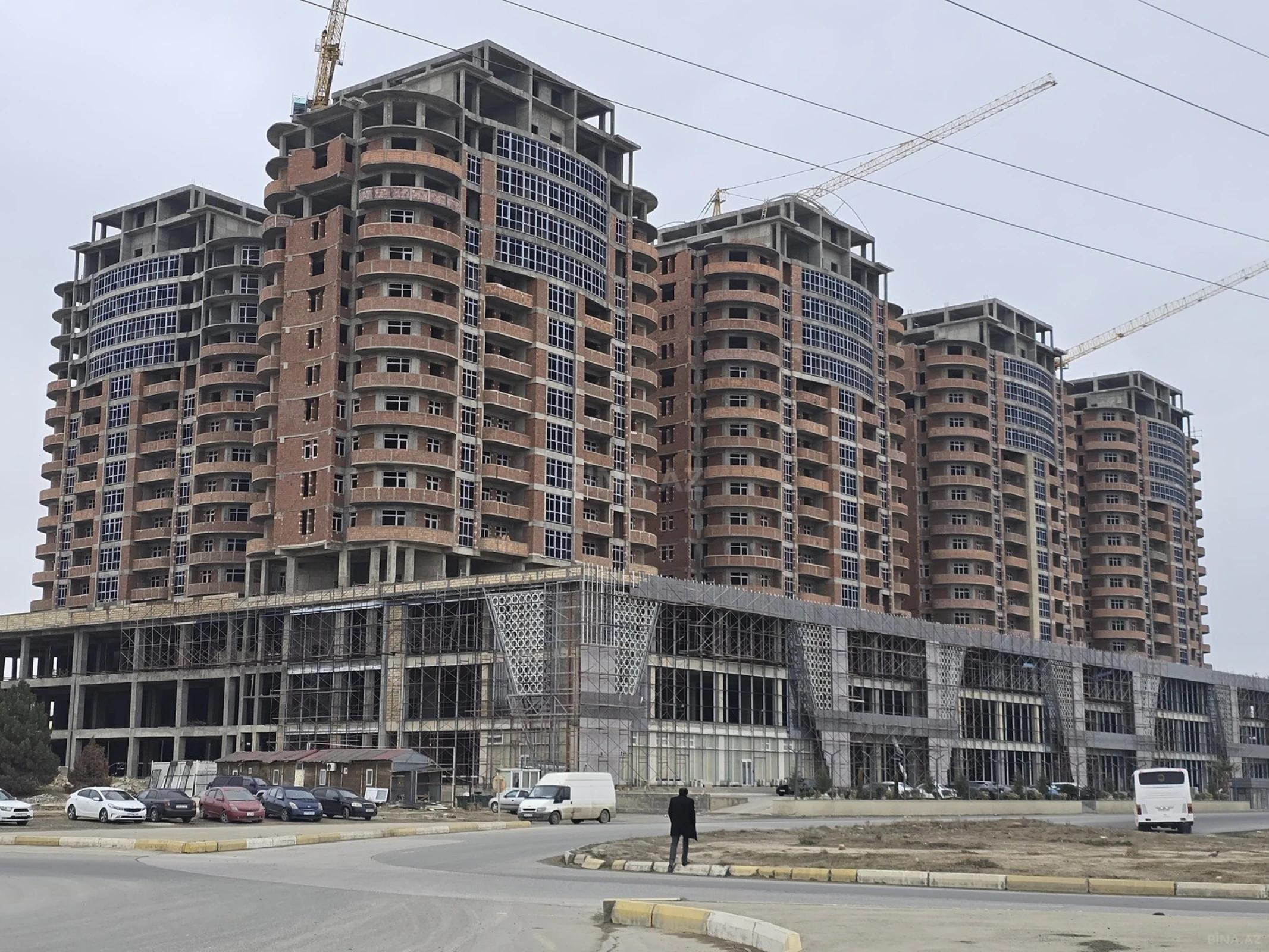 Satılır 1 otaqlı mənzil 57 m²