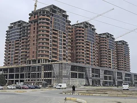 Satılır 1 otaqlı mənzil 57 m²