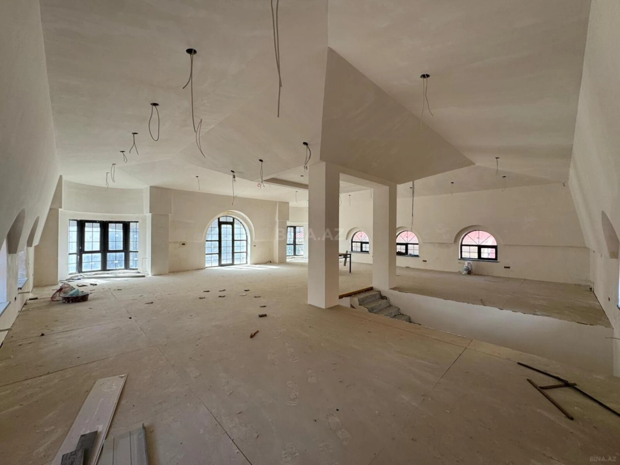 Kirayə verilir obyekt 600 m²