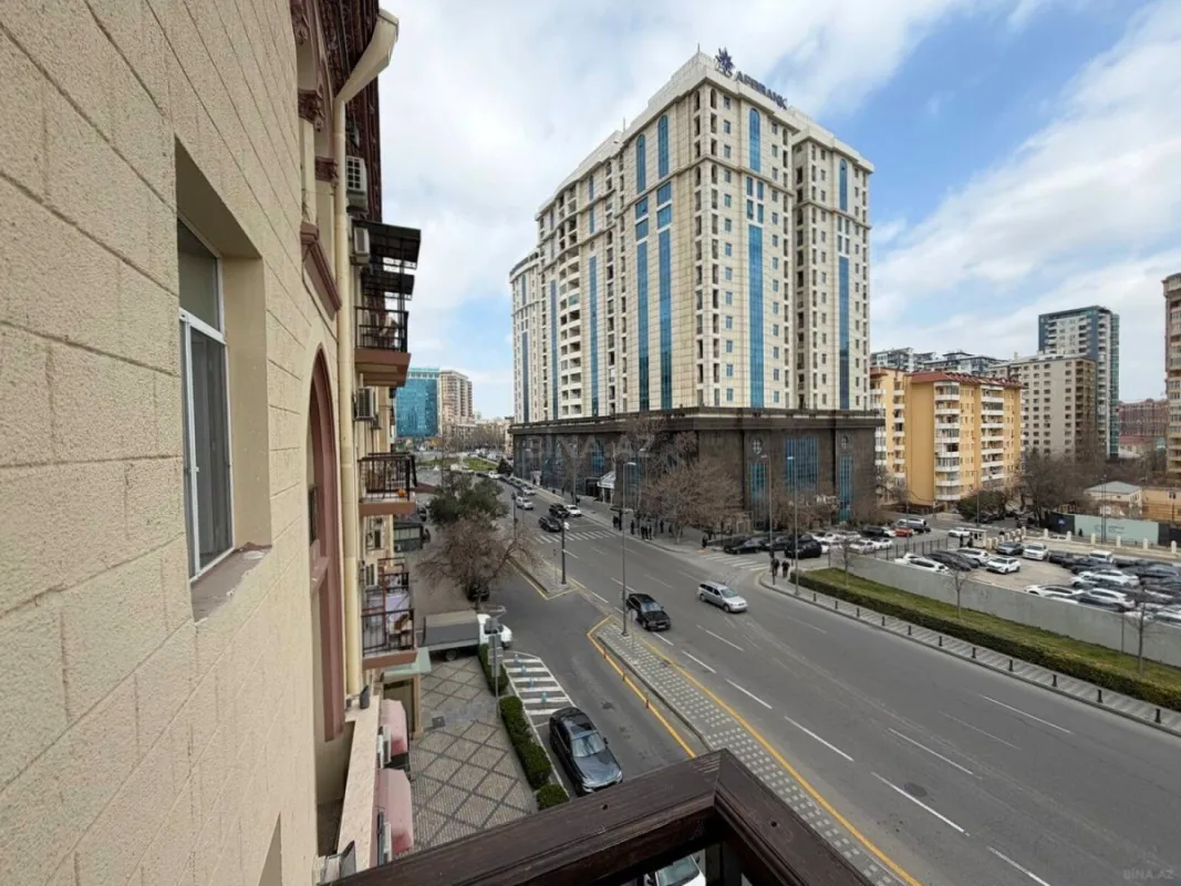 Satılır 3 otaqlı mənzil 90 m²