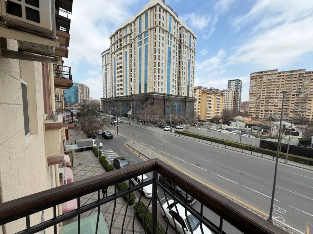 Satılır 3 otaqlı mənzil 90 m²