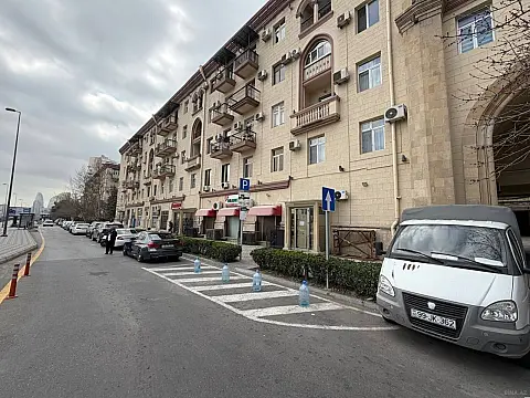Satılır 3 otaqlı mənzil 90 m²