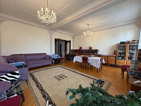 Satılır 3 otaqlı mənzil 90 m²