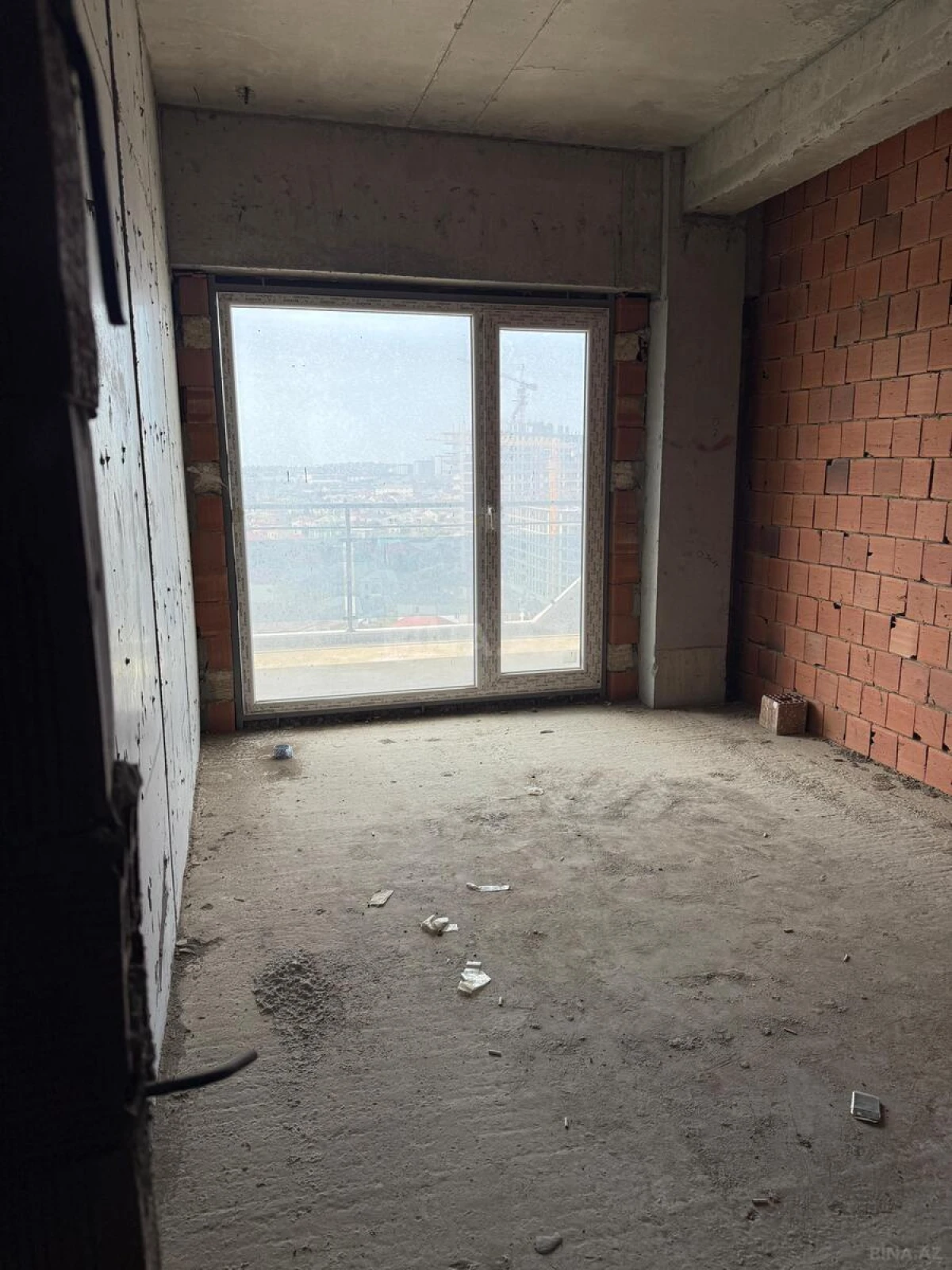 Satılır 2 otaqlı mənzil 72.3 m²