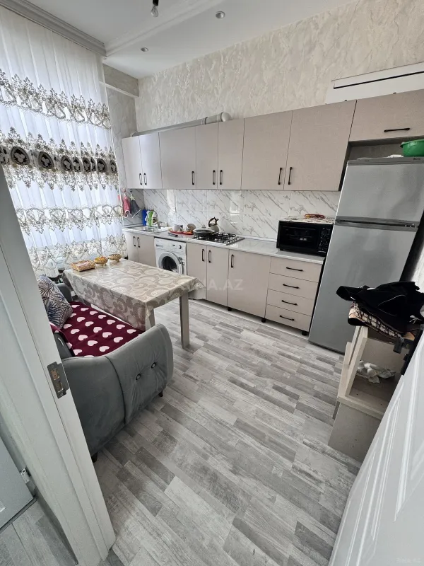 Satılır 1 otaqlı mənzil 33 m²