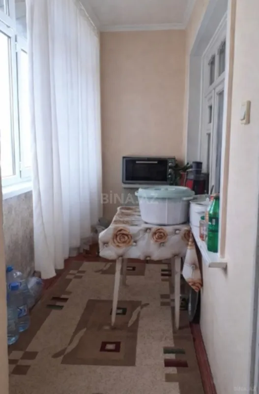 Satılır 4 otaqlı mənzil 100 m²