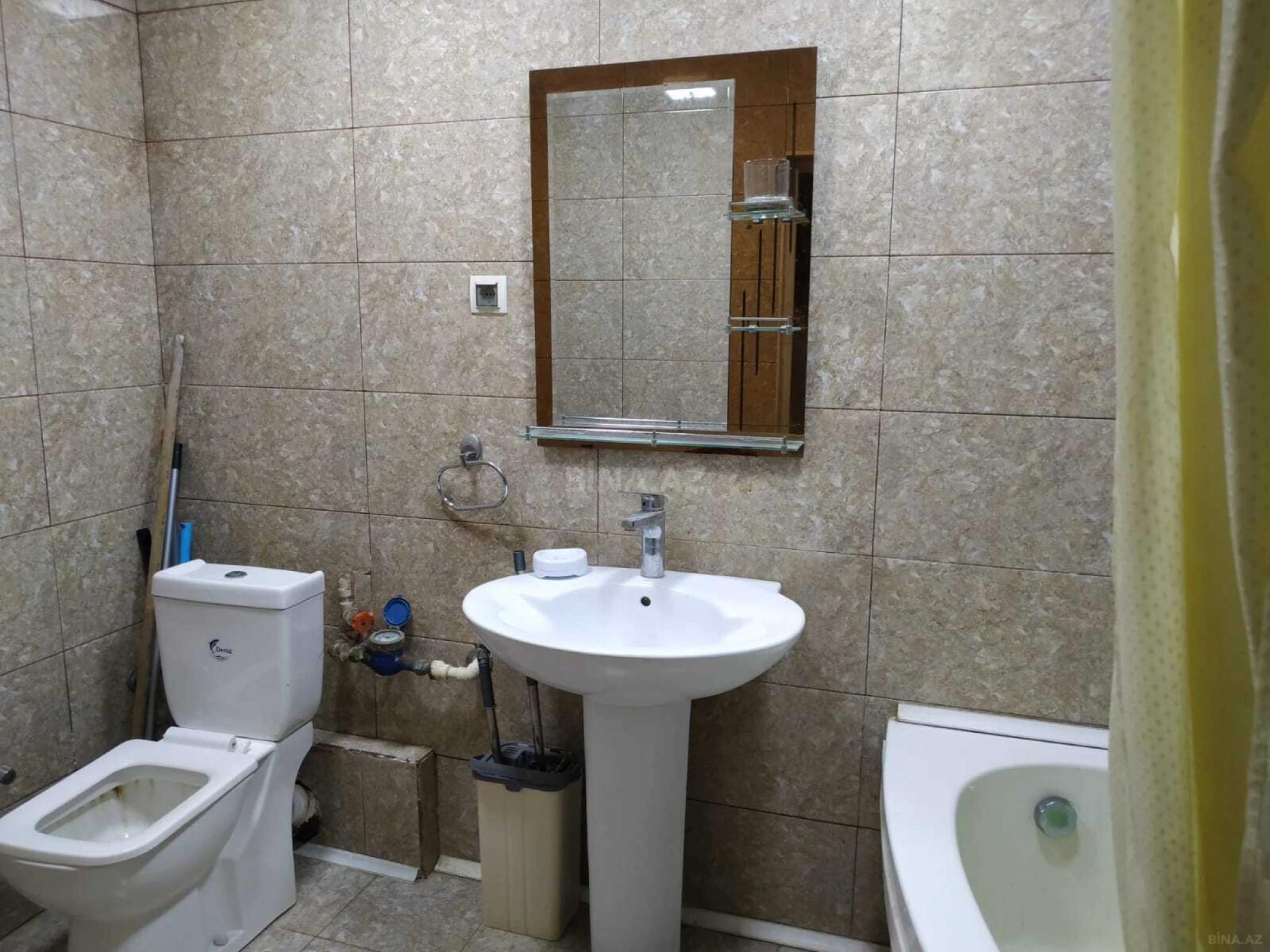 Satılır 2 otaqlı mənzil 63 m²