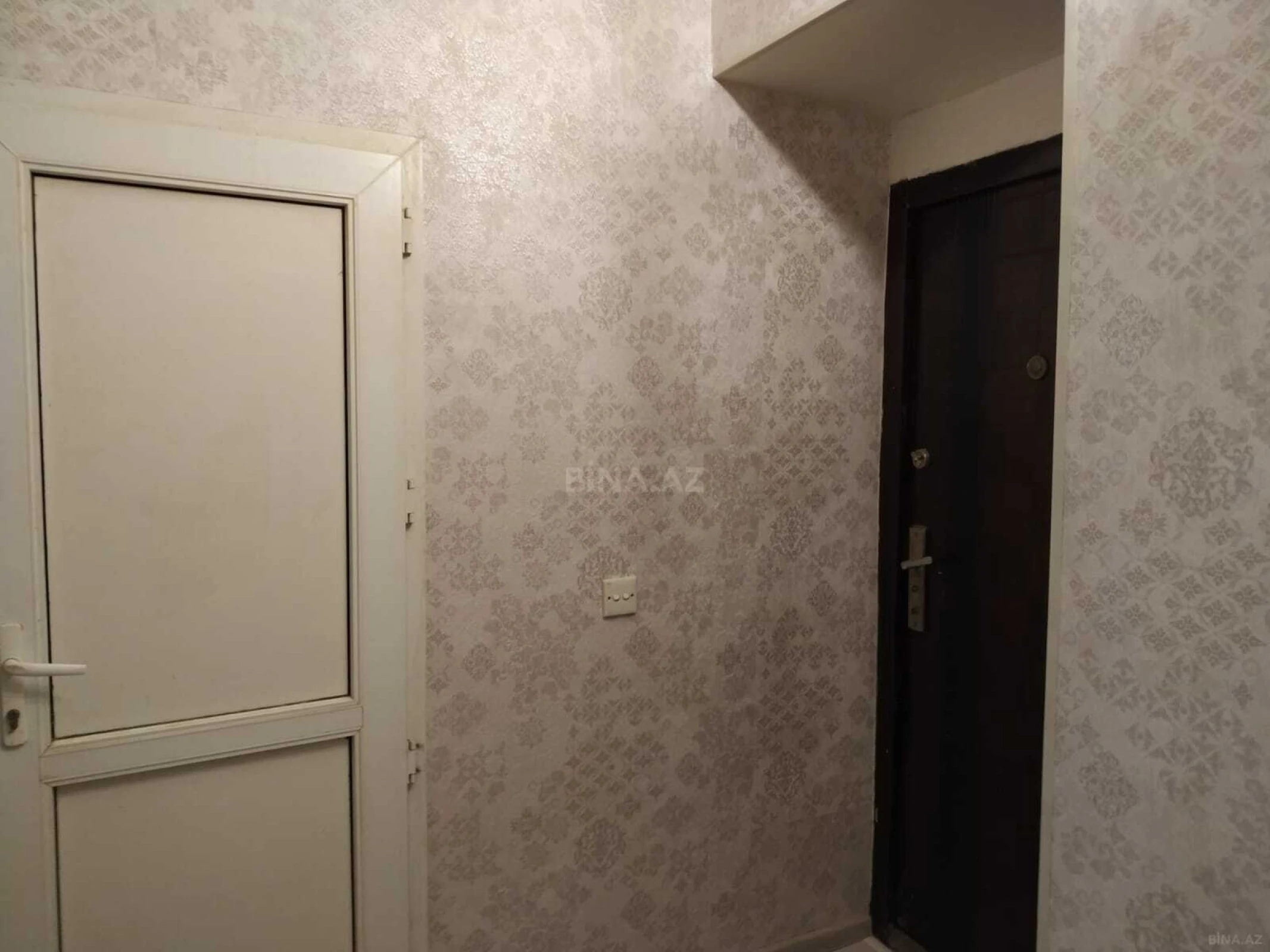 Satılır 2 otaqlı mənzil 63 m²