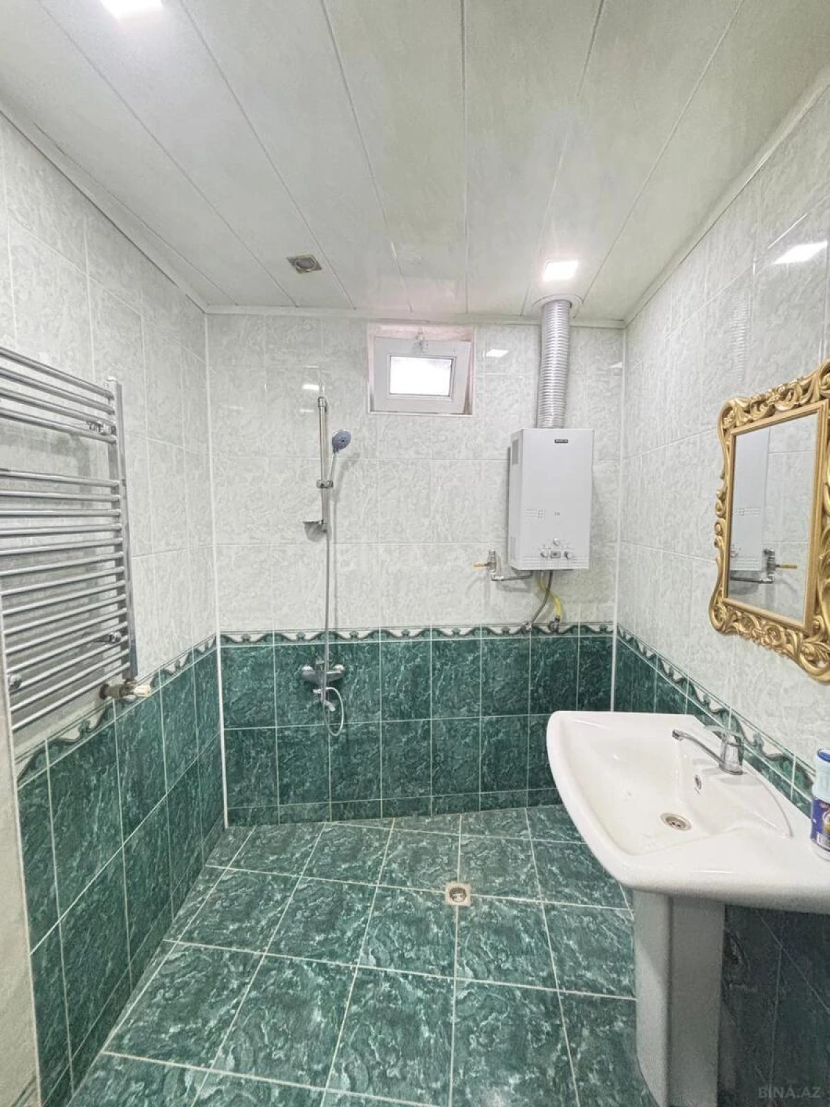 Satılır 4 otaqlı həyət evi 111 m²