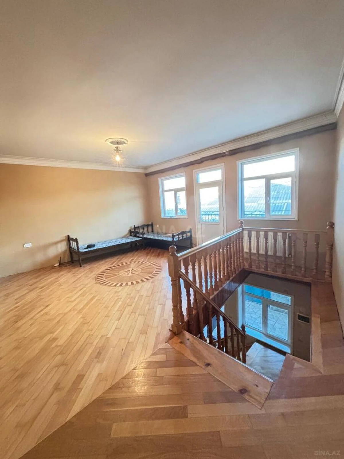 Satılır 4 otaqlı həyət evi 111 m²