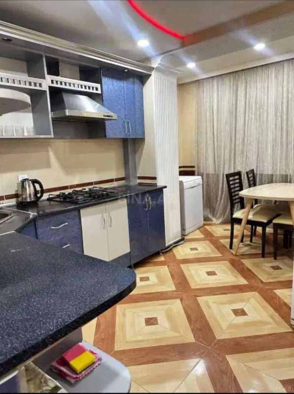 Kirayə verilir 3 otaqlı mənzil 74 m²