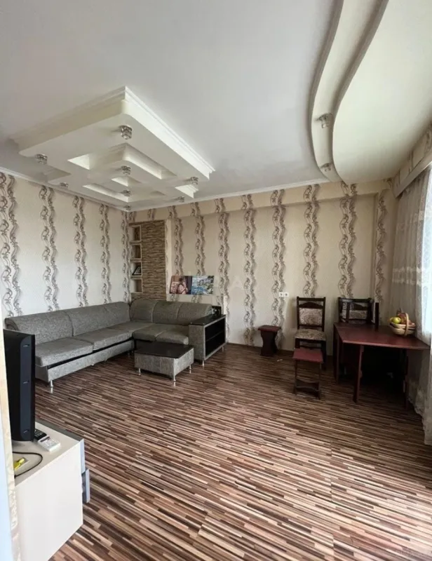 Kirayə verilir 2 otaqlı mənzil 55 m²