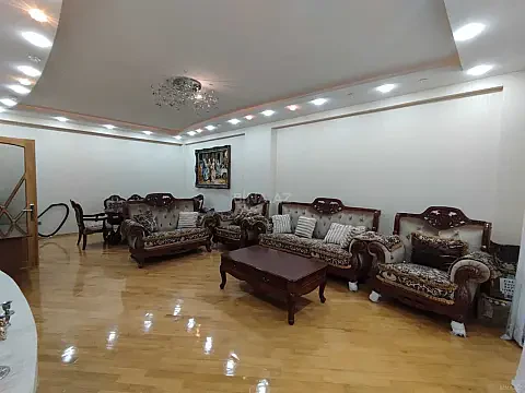 Satılır 4 otaqlı mənzil 224 m² — Bakı 4 otaq 224.00 m²