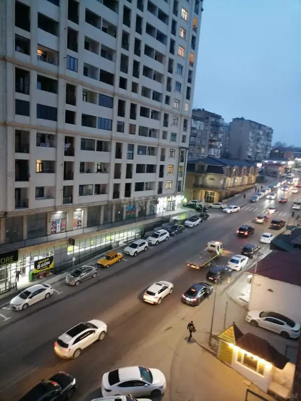 Kirayə verilir 2 otaqlı mənzil 60 m²