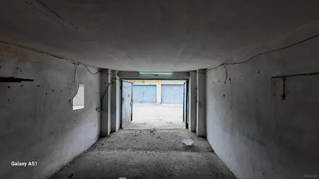 Kirayə verilir qaraj 18 m² — Bakı, İnşaatçılar 18.00 m²