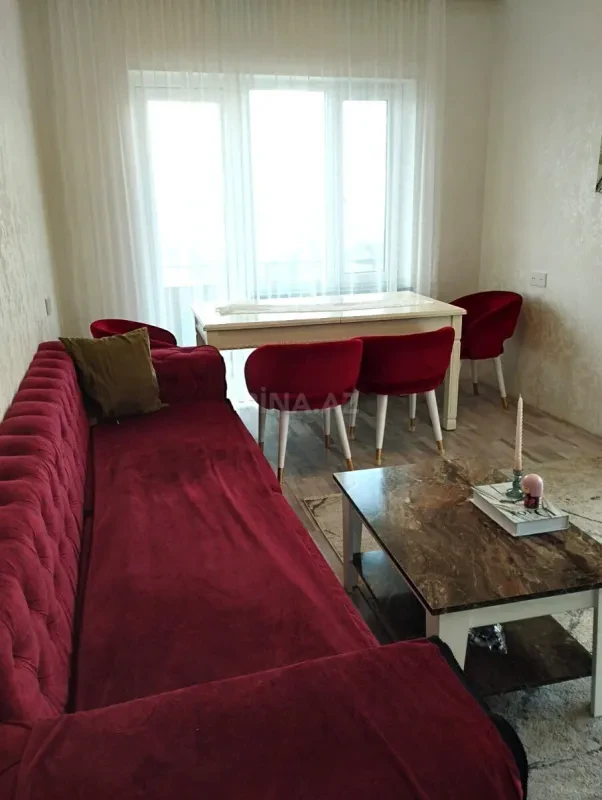 Satılır 2 otaqlı mənzil 70 m²