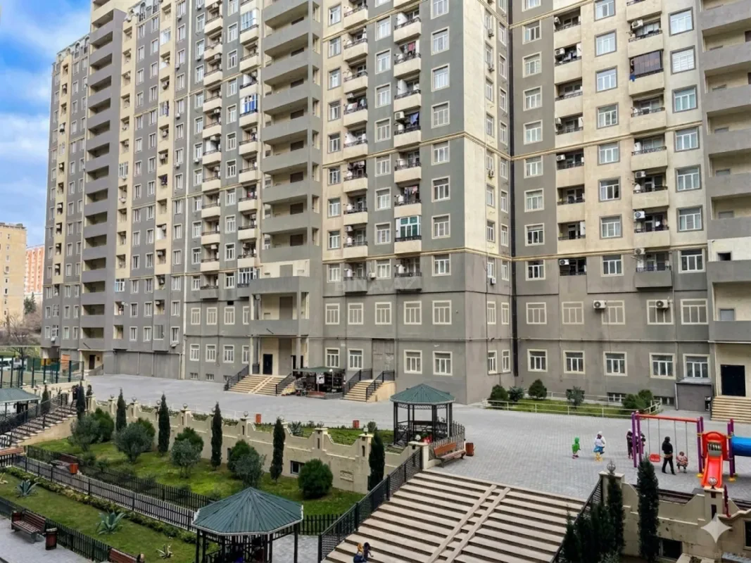 Satılır 2 otaqlı mənzil 45 m²