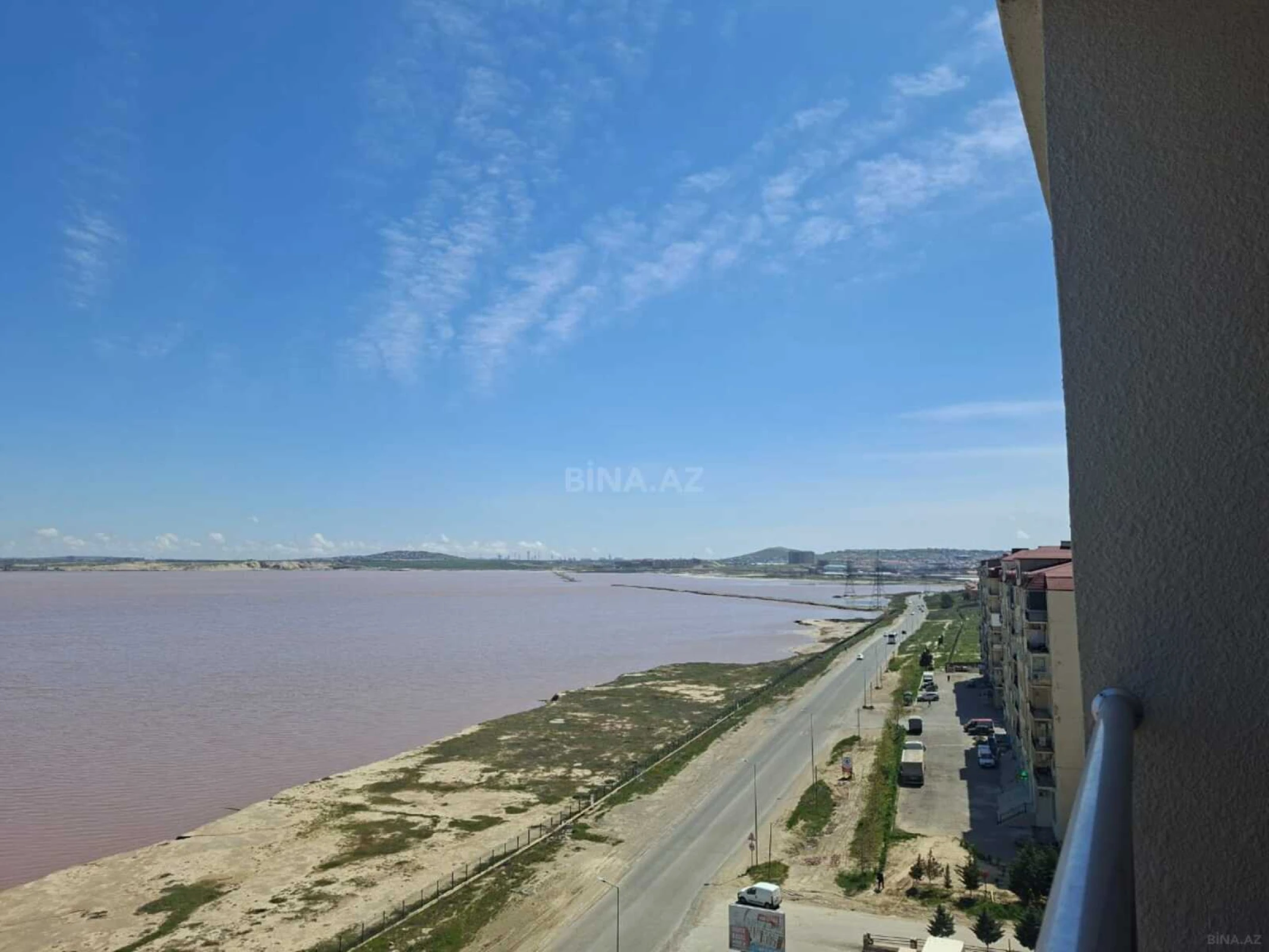 Satılır 2 otaqlı mənzil 78.5 m²