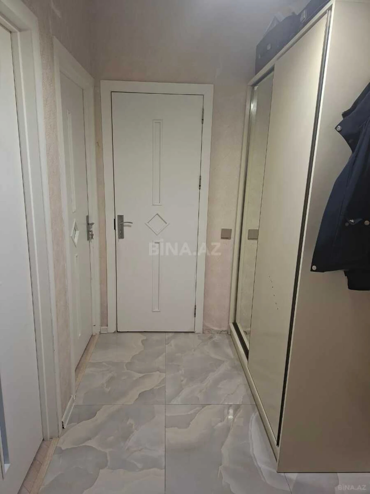Satılır 2 otaqlı mənzil 78.5 m²