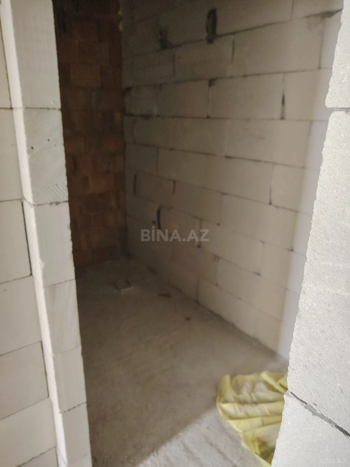 Satılır 3 otaqlı mənzil 86.3 m²