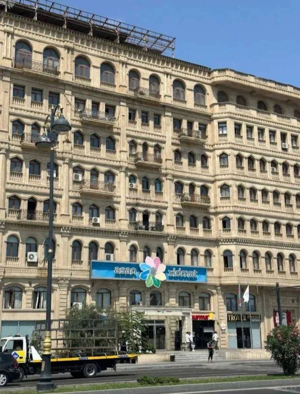 Kirayə verilir 2 otaqlı ofis 90 m²