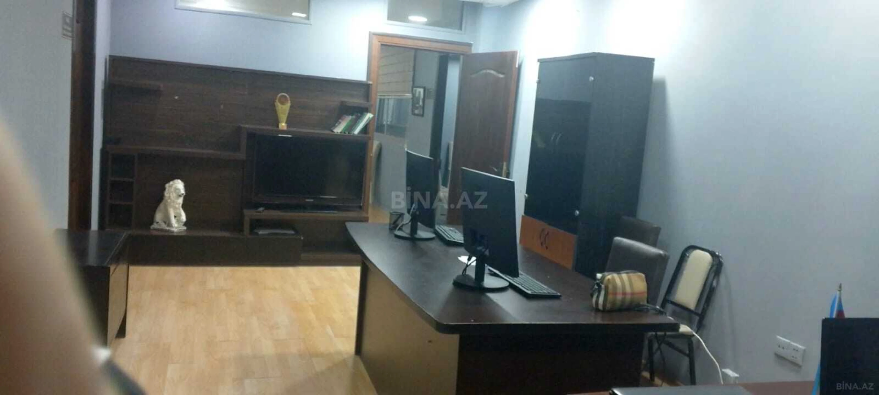 Kirayə verilir 2 otaqlı ofis 90 m²