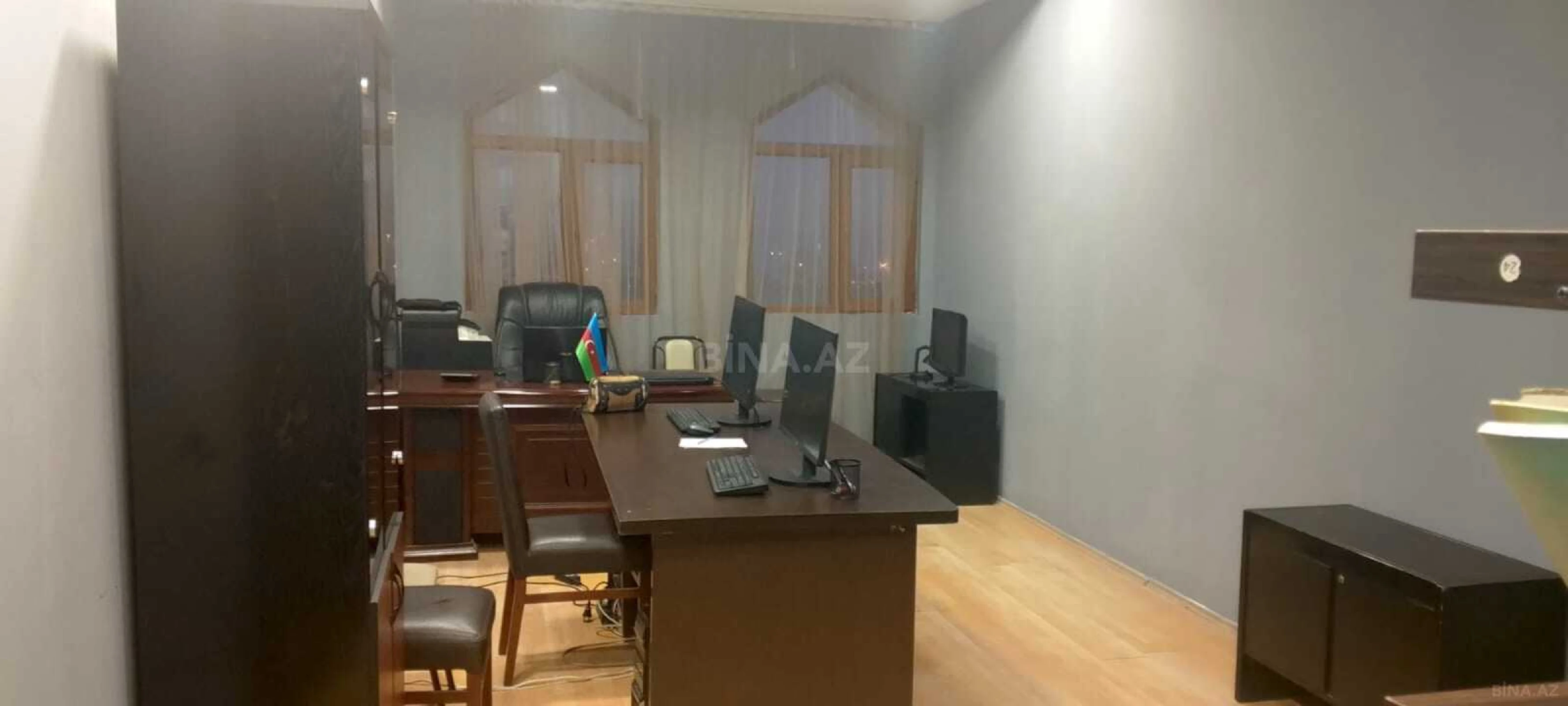 Kirayə verilir 2 otaqlı ofis 90 m²