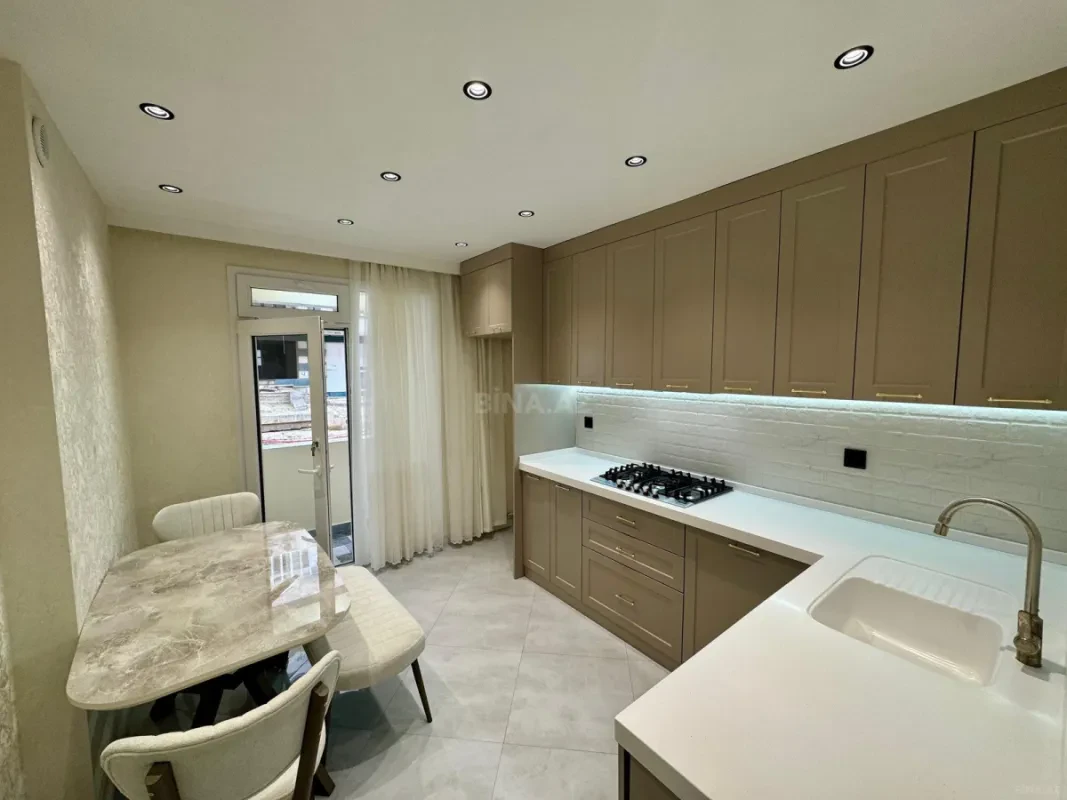 Satılır 2 otaqlı mənzil 65 m²