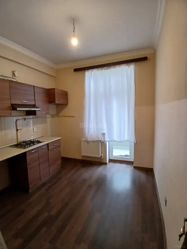 Kirayə verilir 3 otaqlı mənzil 77 m²